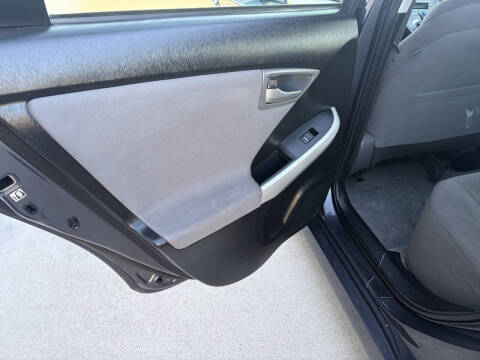 2014 Toyota Prius Two