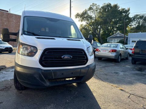 2019 Ford Transit for sale at Best Deal Motors in Saint Charles MO