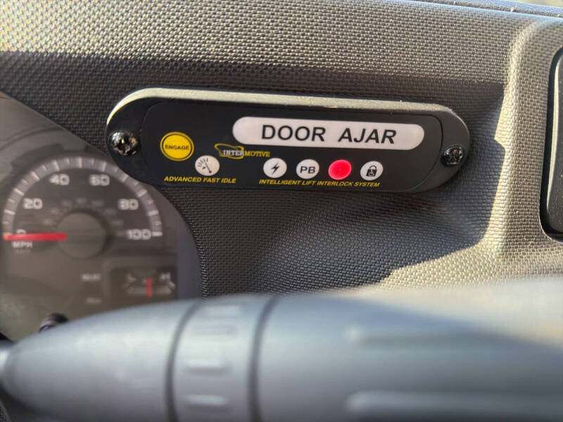 2017 Ford E-Series E-350 SD