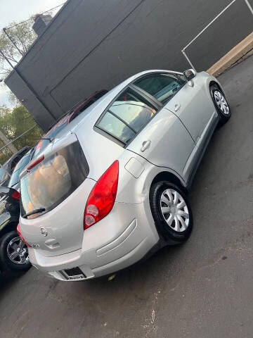 2009 Nissan Versa 1.8 S