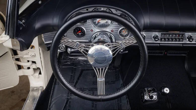 1957 Ford Thunderbird