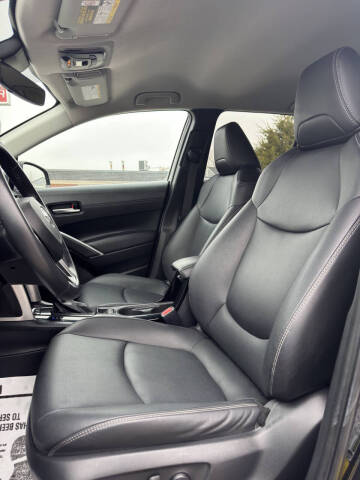 2022 Toyota Corolla Cross XLE