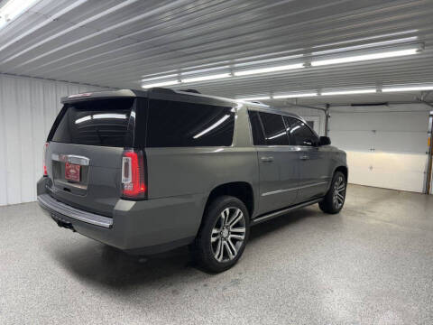 2017 GMC Yukon XL Denali