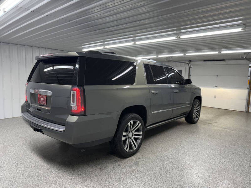 2017 GMC Yukon XL Denali
