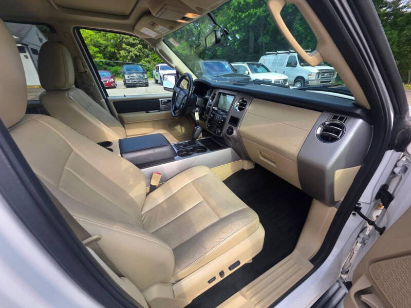 2017 Ford Expedition EL XLT