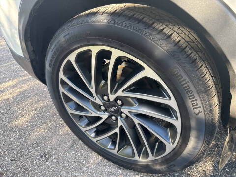 2020 Lincoln Nautilus Reserve