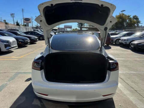 2020 Tesla Model 3 Standard Range