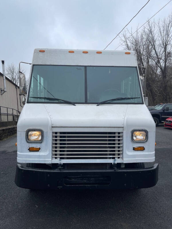 2010 Freightliner MT45 Chassis