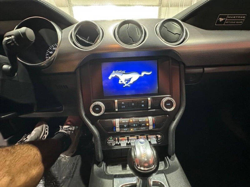2020 Ford Mustang EcoBoost