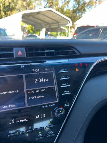 2018 Toyota Camry Hybrid XLE