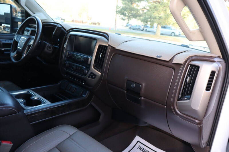 2015 GMC Sierra 2500HD Denali