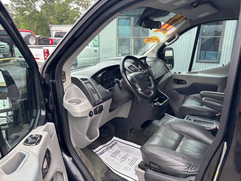 2017 Ford Transit 150 XLT