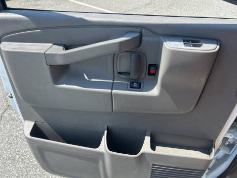 2017 Chevrolet Express 2500