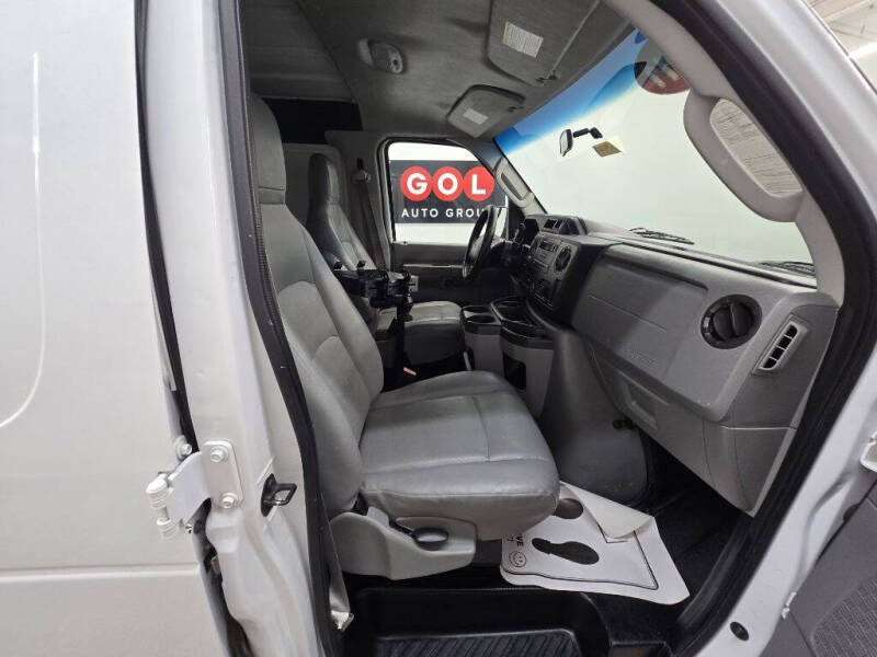2011 Ford E-Series E-150