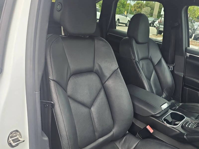 2014 Porsche Cayenne