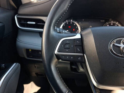 2023 Toyota Highlander XLE