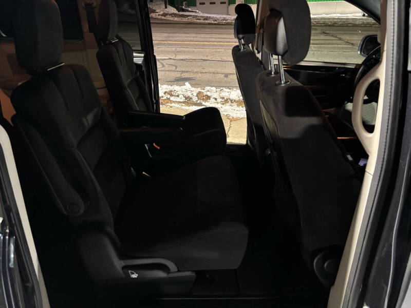 2014 Dodge Grand Caravan SE 30th Anniversary