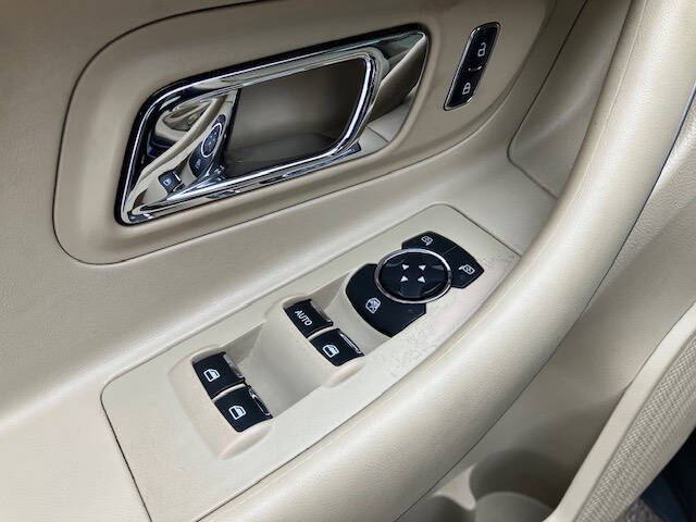 2016 Ford Taurus SEL