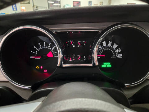 2005 Ford Mustang GT Deluxe