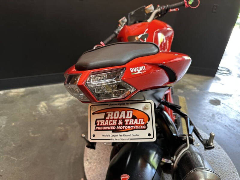 2014 Ducati Streetfighter 848