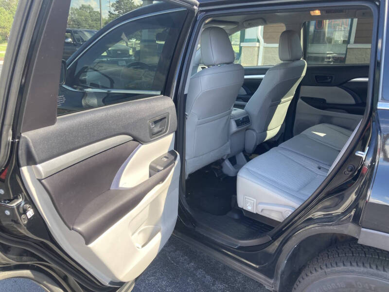 2016 Toyota Highlander LE Plus