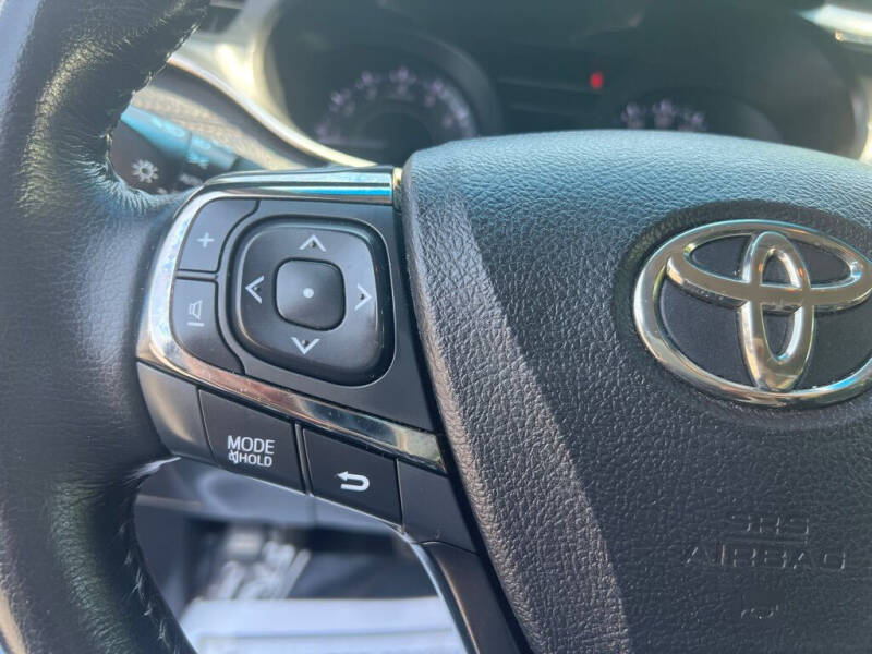 2016 Toyota Avalon XLE