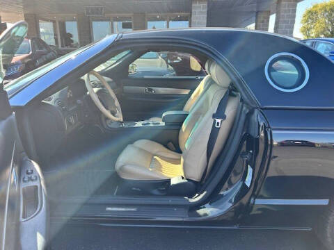 2005 Ford Thunderbird Deluxe