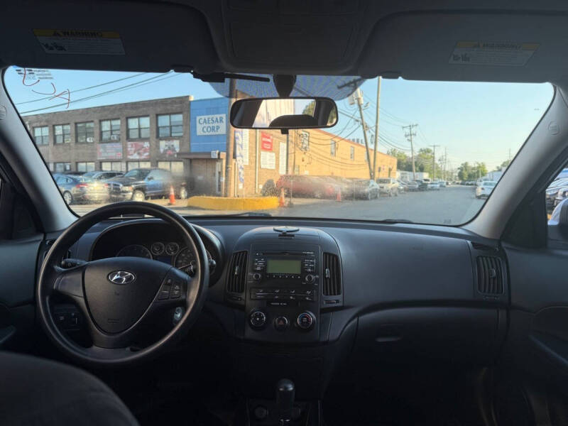 2011 Hyundai Elantra Touring GLS