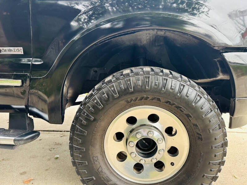 2004 Ford Excursion Limited