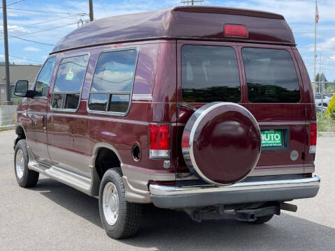 2004 Ford E-Series E-250 SD