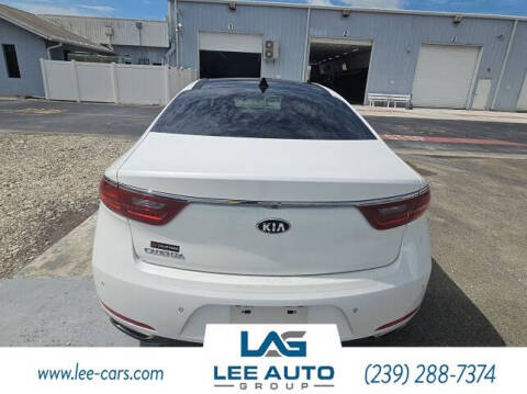 2017 Kia Cadenza Technology