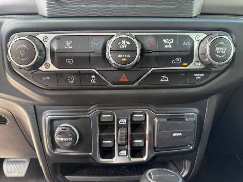 2023 Jeep Gladiator Sport S