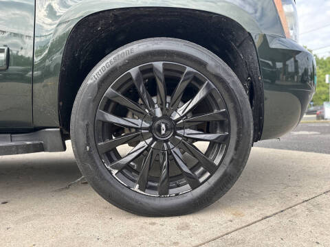 2013 Chevrolet Avalanche LS Black Diamond