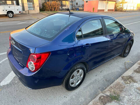 2013 Chevrolet Sonic LS Auto
