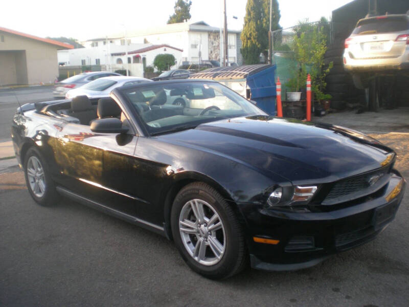 2012 Ford Mustang V6