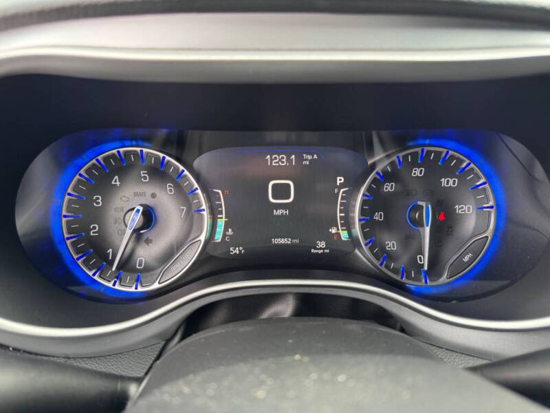 2022 Chrysler Pacifica Touring