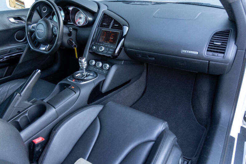 2012 Audi R8 5.2 quattro