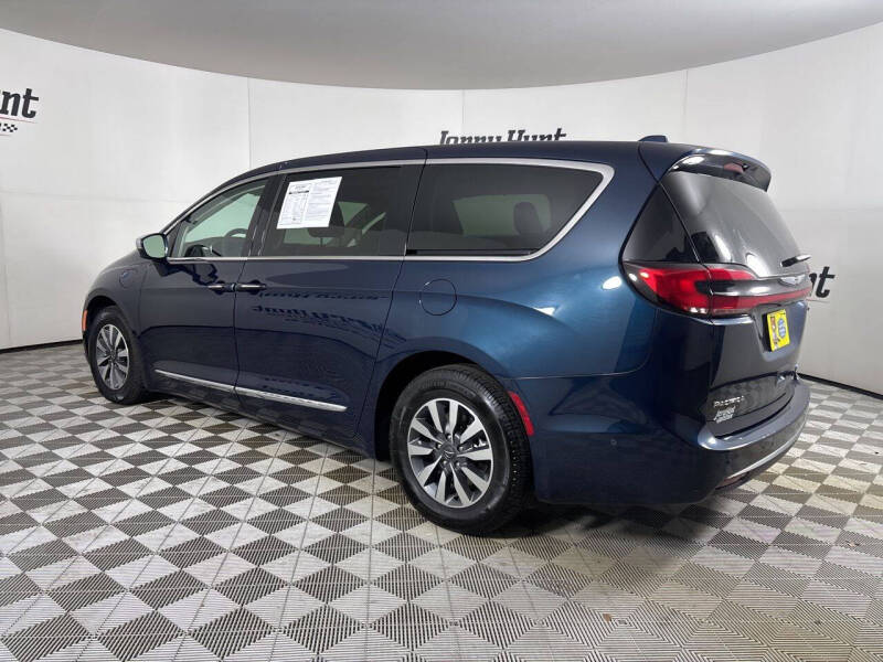 2022 Chrysler Pacifica Hybrid Limited
