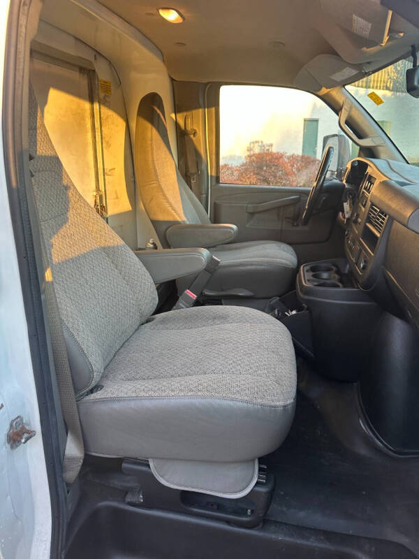 2021 Chevrolet Express 3500