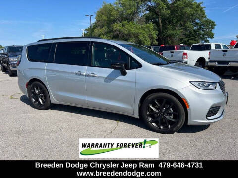 2023 Chrysler Pacifica for sale at Breeden Pre-Owned in Van Buren AR