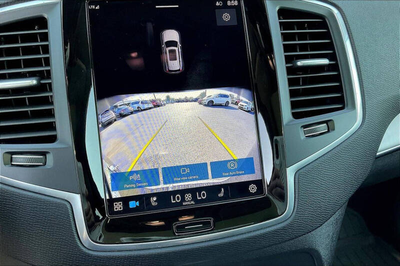 2024 Volvo XC90 B5 Core Bright Theme