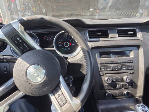 2014 Ford Mustang V6