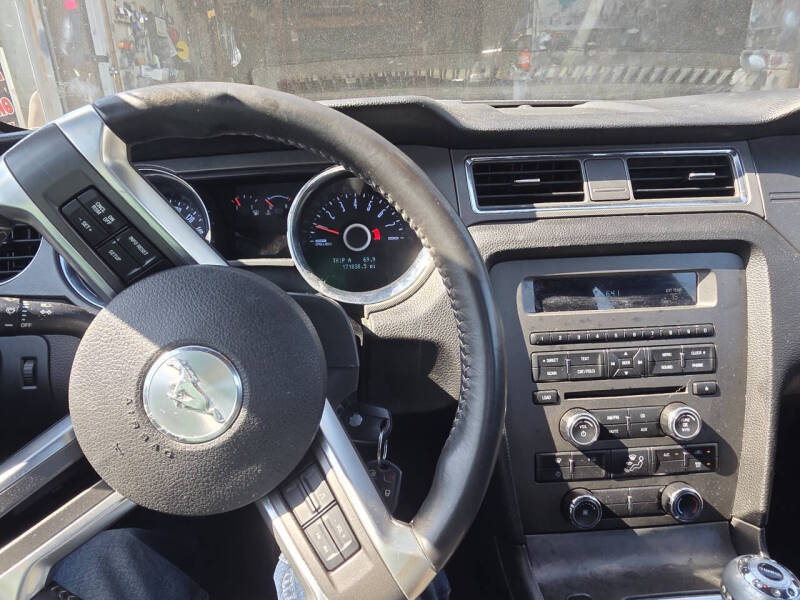 2014 Ford Mustang V6