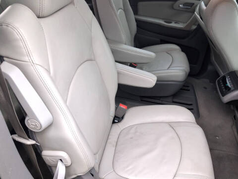 2011 Chevrolet Traverse LT