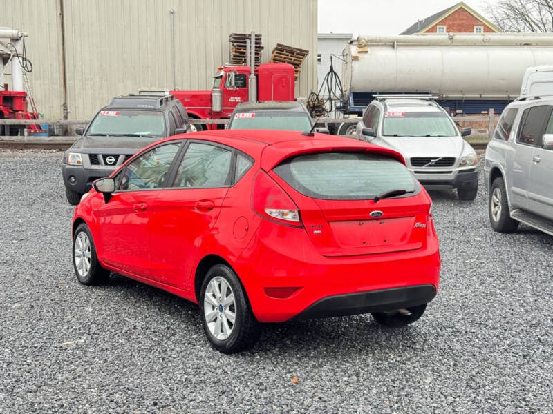 2013 Ford Fiesta SE