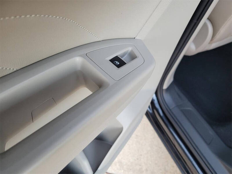 2023 Volkswagen Atlas V6 SE