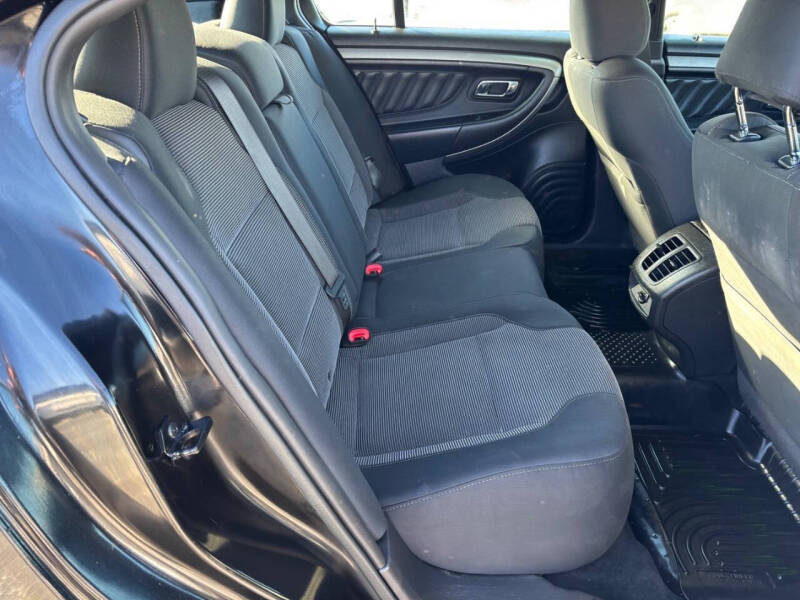 2015 Ford Taurus SEL