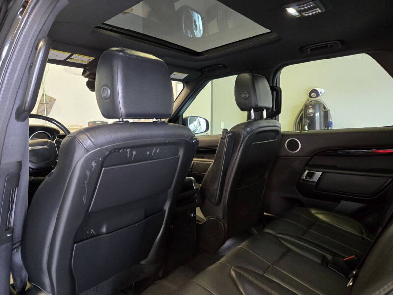 2020 Land Rover Discovery SE