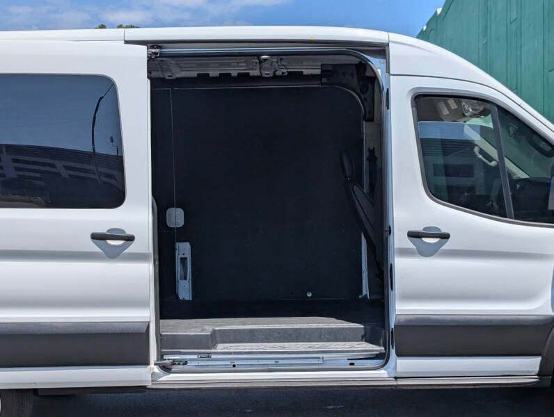 2024 Ford Transit 250