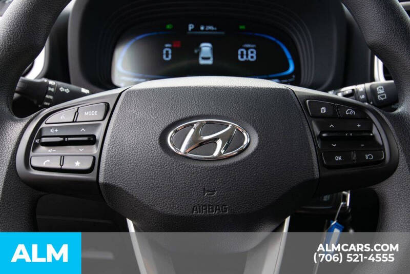 2025 Hyundai Venue SE